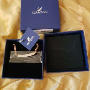 Brand New in Box! Swarovski - Vio Crystal Necklace in Rose Gold!